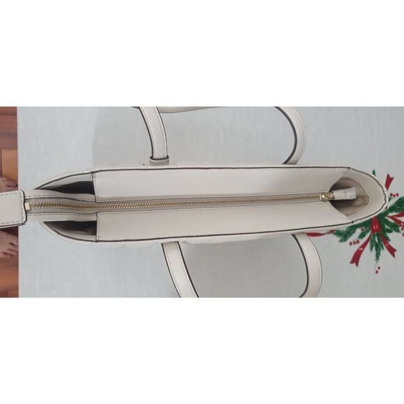 DKNY Lexington Women's Tote - Picture 7 of 13